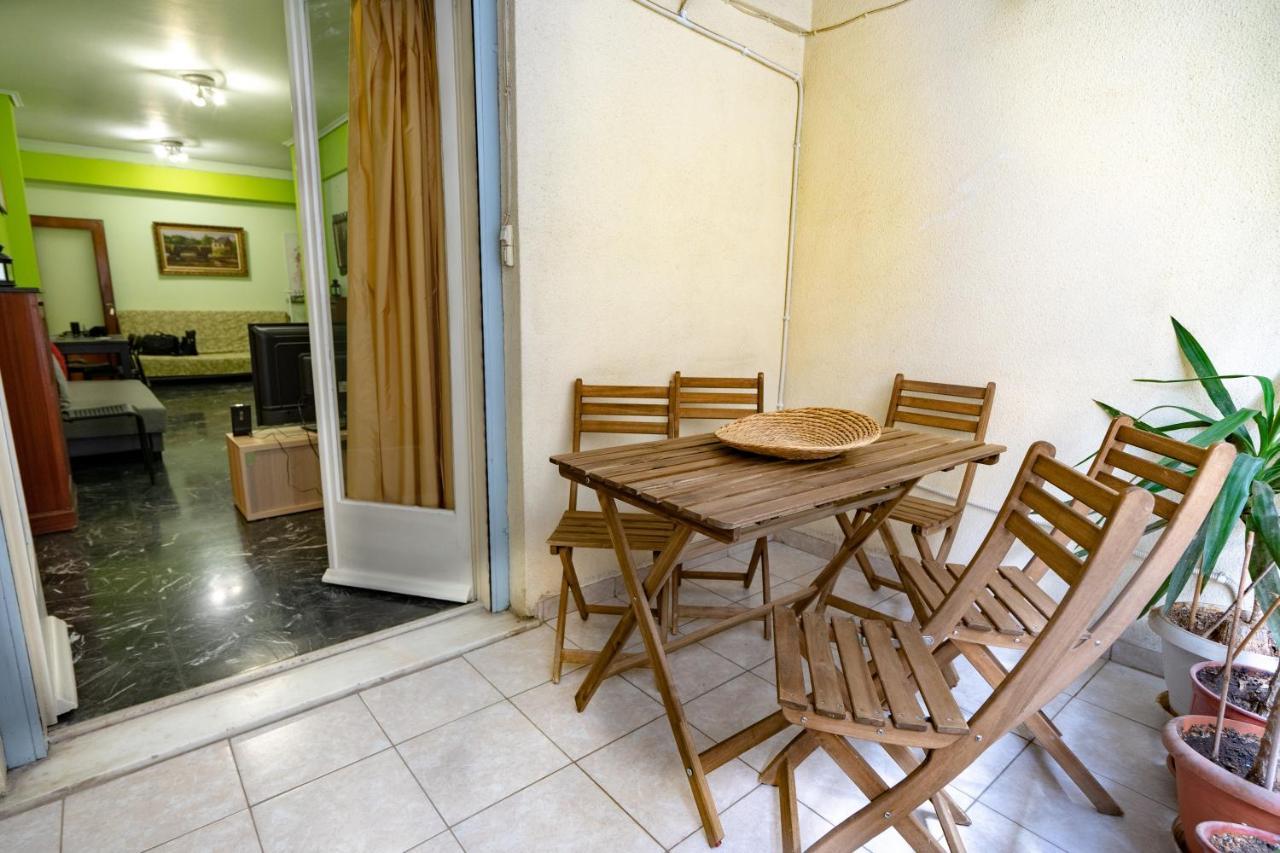 Ampelokipi Metro St. 2 Bedrooms 6 Pers. Apartment Athena Bagian luar foto